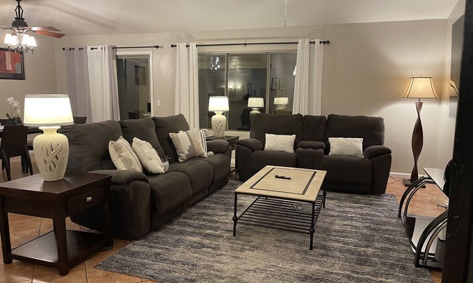 Ashton Ranch Casa | Cozy Home in beautiful neighborhood in Surprise, Arizona.