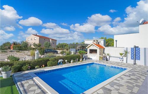 Brodarica Casa | Cozy Home In Brodarica With Sauna