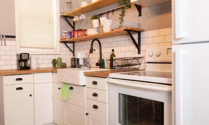 Winnipeg Apartamento | Cozy Home in Downtown Winnipeg