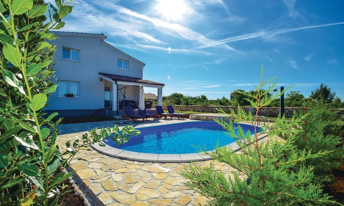 Drinovci Casa | Acogedora casa en Drinovci con cocina