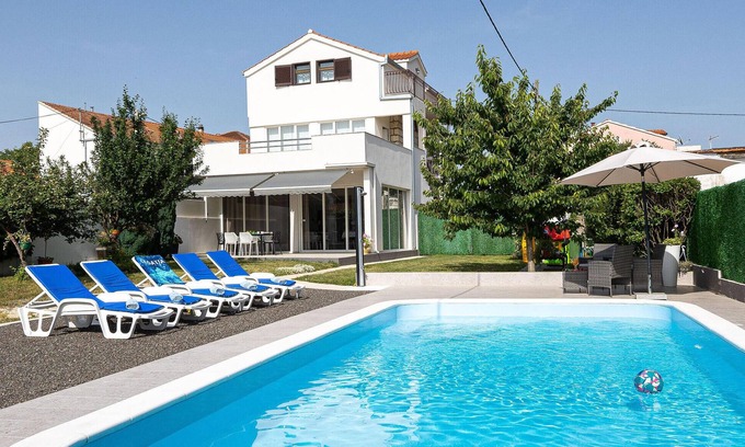 Dugopolje Casa | Acogedora casa en Dugopolje