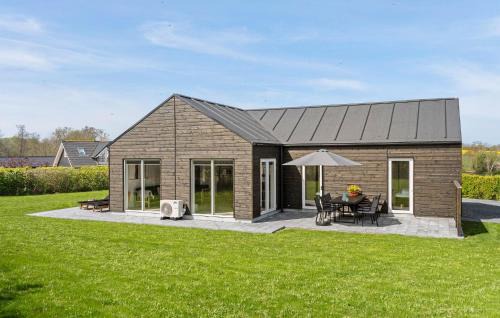 Frørup Casa | Cozy Home In Frørup With Jacuzzi