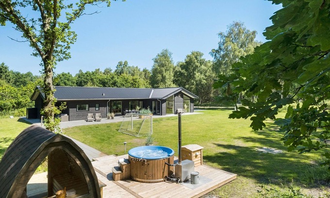 Helberskov Strand Casa | Acogedora casa en Hadsund con sauna