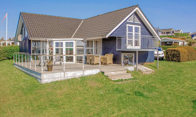 Hejlsminde Strand Casa | Acogedora casa en Hejls con vistas al.