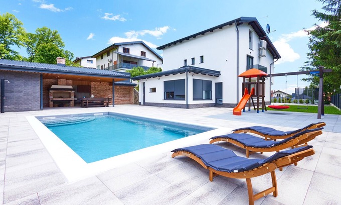 Karlovac Casa | Increíble casa en Karlovac con cocina