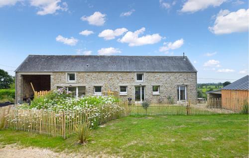La Pernelle Casa | Cozy Home In La Pernelle With Wifi