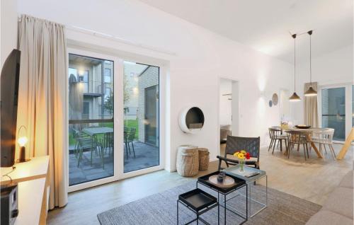 Lembruch Casa | Cozy Home In Lembruchdümmer See