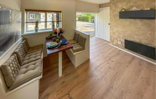 Krakeel Casa | Cozy Home In Noordscheschut With Wifi