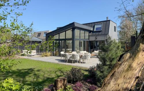 Ouddorp Casa | Cozy Home In Ouddorp With Wifi