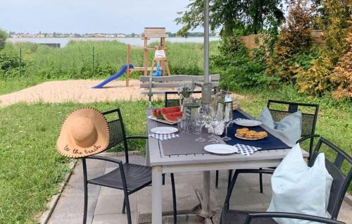 gmina Bedzino Casa | Cozy Home In Podamirowo With Lake View