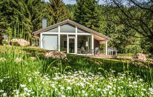 Ruhla Casa | Cozy Home In Ruhla With Kitchen