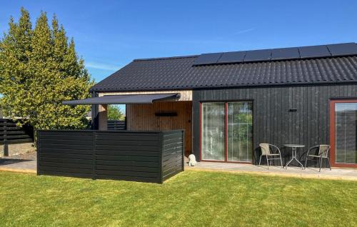 Tranebjerg Casa | Cozy Home In Samsø With Kitchen