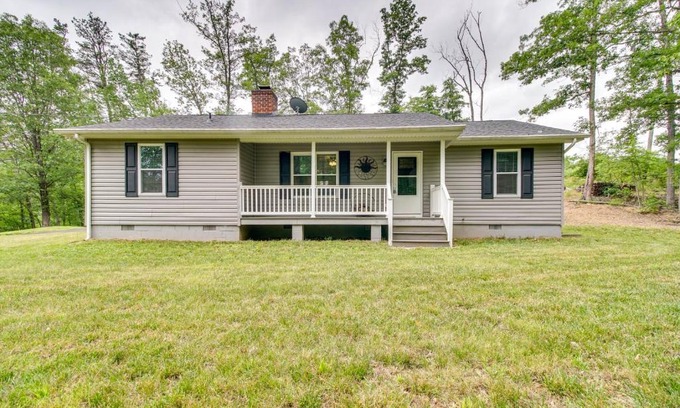 Star Tannery Casa | Cozy Home in Star Tannery with Private Backyard!