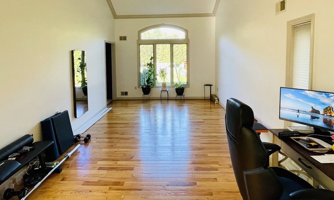 Belle Mead Casa | Cozy Home in Prime Location