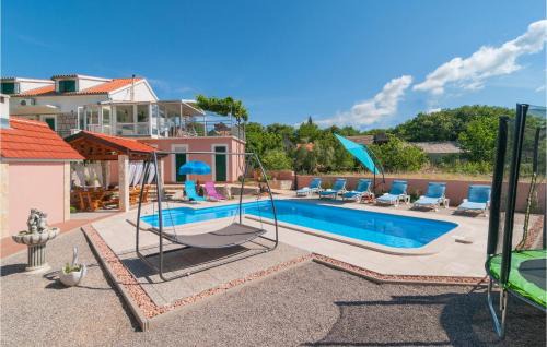 Sestanovac Casa | Cozy Home In Zezevica With Sauna