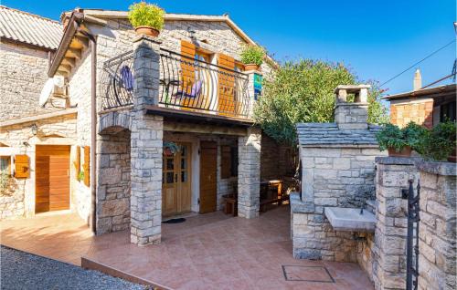 Modrusani Casa | Cozy Home In Zminj With Kitchen