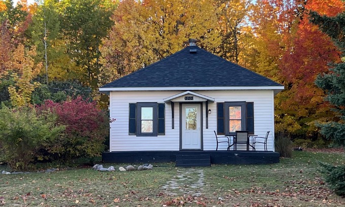 Big Bay Casa | Cozy Home located in downtown Big Bay