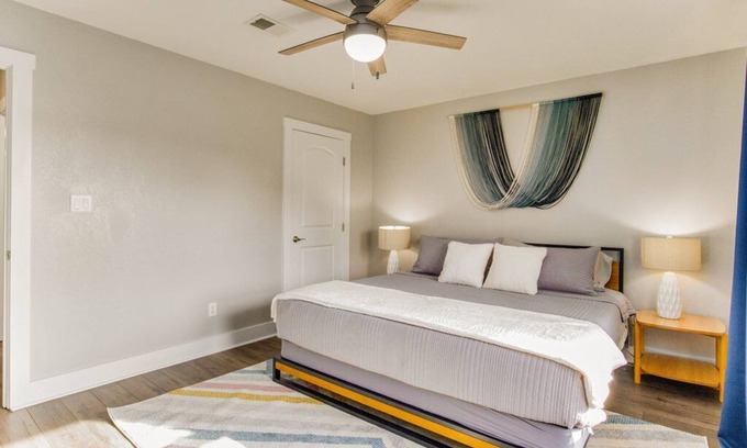 Gulf Breeze Casa | Cozy home minutes to beaches