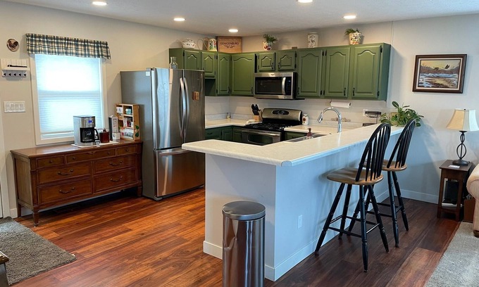 Thayer Casa | Cozy Home Near 231 with Open Living & Full Kitchen