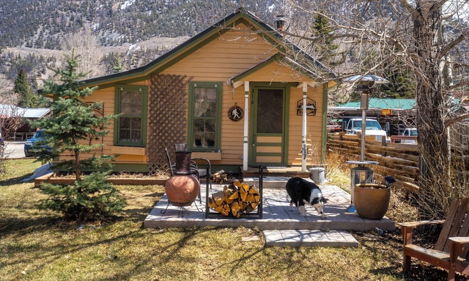 Lake City Casa | Cozy home near Alpine Loop in downtown Lake City. Off street parking available.