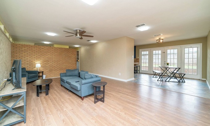 Longview Casa | Cozy Room Rental