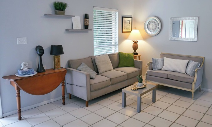 Englewood Park Casa | Cozy Home w/Fenced Yard – Near Downtown & Attractions!