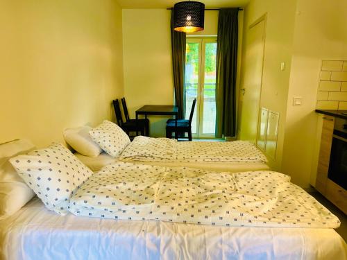Eslov Apartamento | Cozy home with 3 single bed in Eslöv station