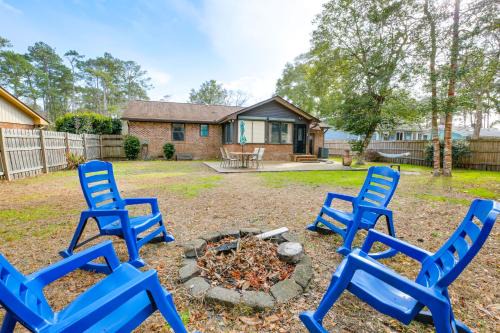 Sunset Beach Casa | Cozy Home with Fenced Backyard in Sunset Beach!