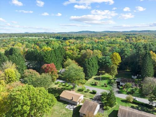 New Paltz Casa | Cozy Home with Hot Tub Game Room and Fire Pit