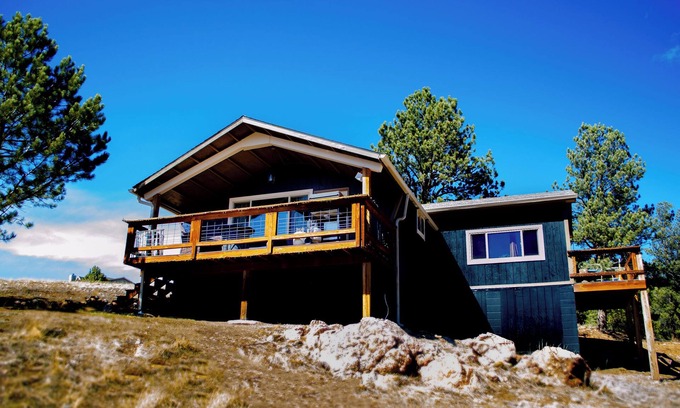 Florissant Cabina | Cozy Hot Tub Cabin On The Lake!