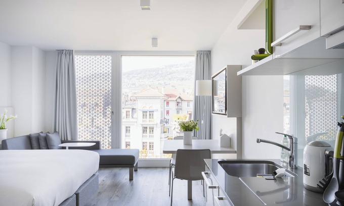 Vevey Casa | Cozy hotel in charming Vevey with fitness room, WiFi, AC