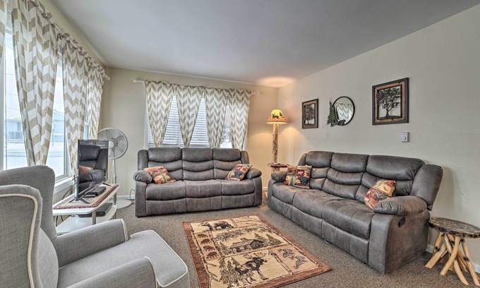 Houghton Lake Heights Cabaña | Acogedora cabaña de Houghton Lake Heights con patio privado