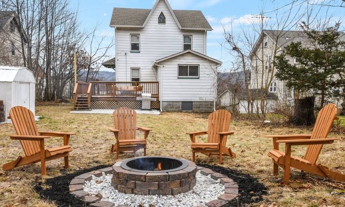 Highland Falls Casa | Cozy House 3 Blocks From West Pt