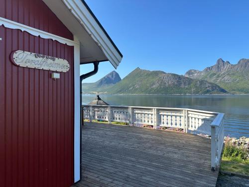 Botnhamn Casa | Cozy house by the sea
