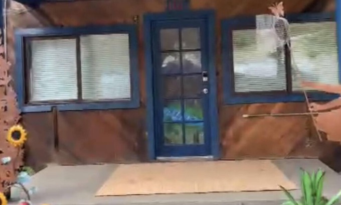 Riggins Casa | Cozy house downtown Riggins- walking distance to everything!