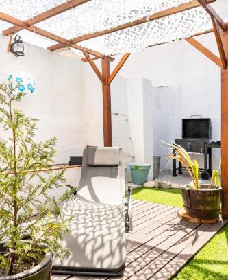 Beato Casa | Cozy House in Lisbon with Terrace, Tejo Peek and Easy Parking