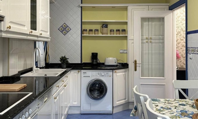Otxandio Apartamento | casa acogedora en la misma plaza principal del pueblo