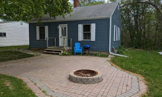 Biggsville Casa | Cozy House