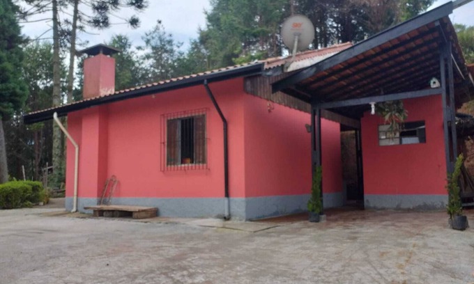 Campos do Jordao Cabaña | Cozy house with fireplace. Recanto da Lagoinha.