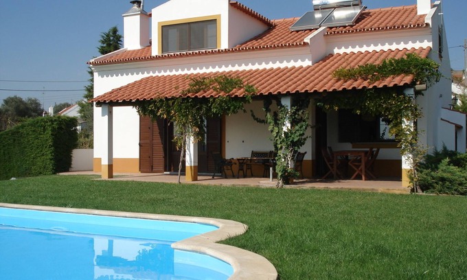 Lavre Cabaña | Acogedora casa con piscina privada en Lavre, a 1 hora de Lisboa