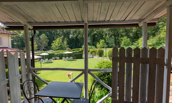 San Giovanni Valdarno Apartamento | Cozy, Ideal for a Couple in Tuscan country with wifi and pool