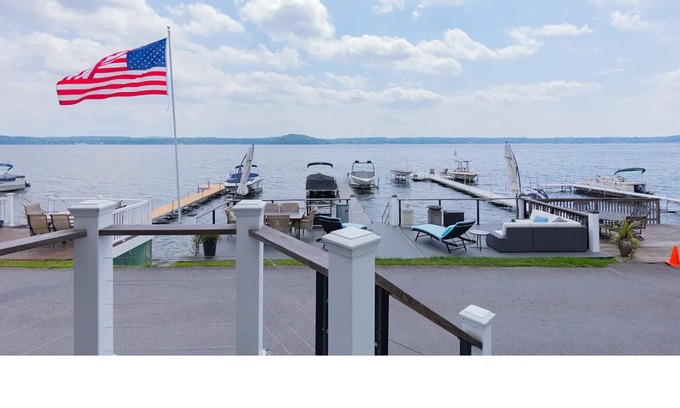 Malta Casa | Cozy, immaculate, lake front property. Only a few minutes to Saratoga Springs!