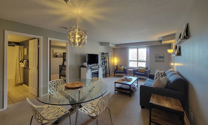 East Kootenay Condominio | Cozy Invermere Condo by the water