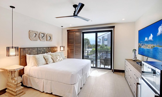 Whitney Beach Complejo | Island Room 31S ADA - Studio Apartment, Sleeps 2