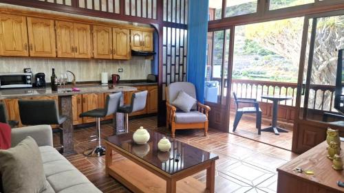 El Guincho Apartamento | Cozy Izan Drago Apartment in Icod de los Vinos