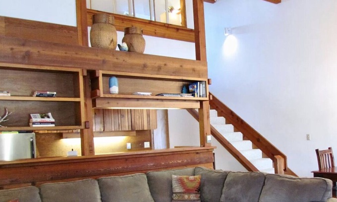 Moose Wilson Road Condominio | Cozy Jackson Hole condo, mountain views- sleeps 7