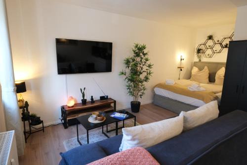 Magdeburg Apartamento | Cozy Jungle Fever - Modernes Apartment mit eigenem Parkplatz