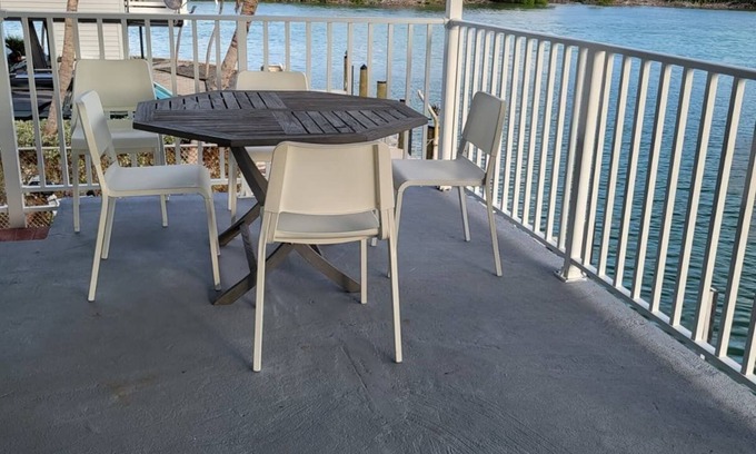 Plantation Tropical Park Casa | Cozy Keys Hideaway on the water