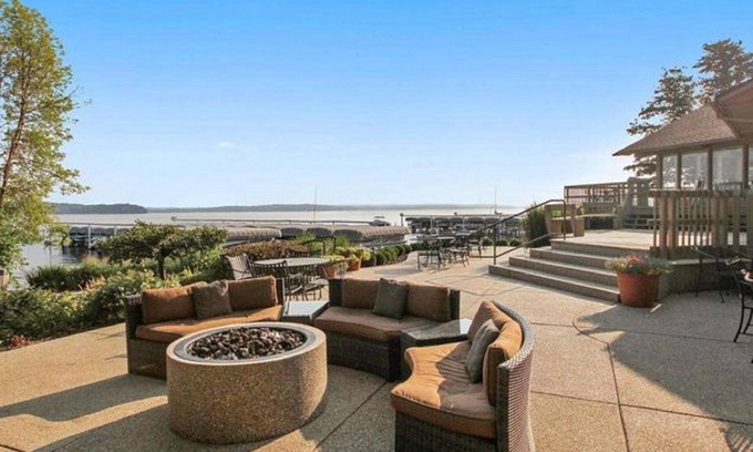 Fontana Condominio | Acogedor lago condominio en Abby Springs