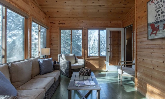 Ossipee Casa | Cozy Lake Retreat at Red Pine Hill